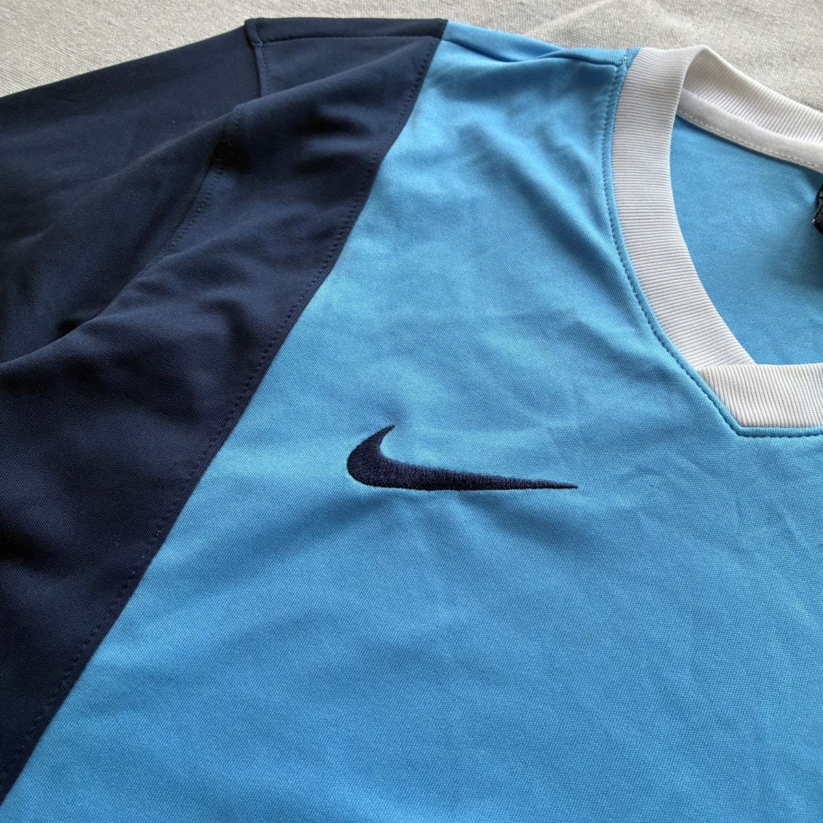 Nike Team Dri-FIT Soccer Jersey Light Blue Navy Size S - Image 3